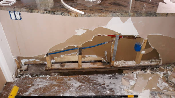 Local water damage restoration in FL